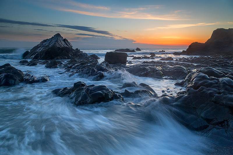 Tide Coming in at Watermouth Bay_Roger Hance.jpg - 2018 Exhbition - Landscape